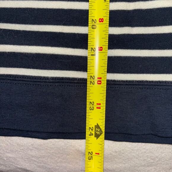 Lands End Womans Small 6-8 Nautical Navy and White Stripped Pullover Long Sleeve - Picture 6 of 8